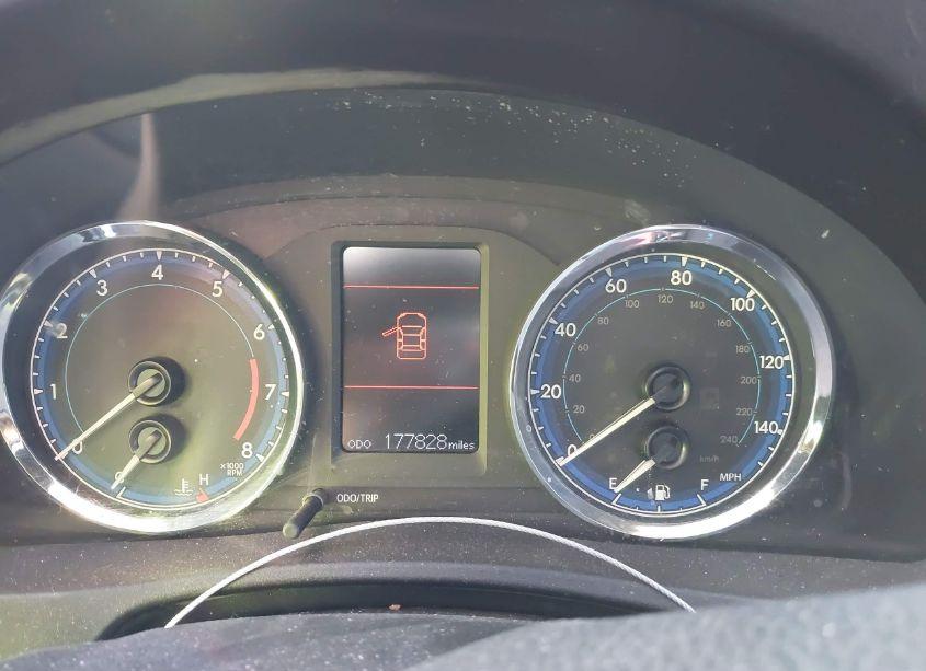 Photo 16 of 2017 Toyota Corolla LE (VIN 2T1BURHE0HC927597)