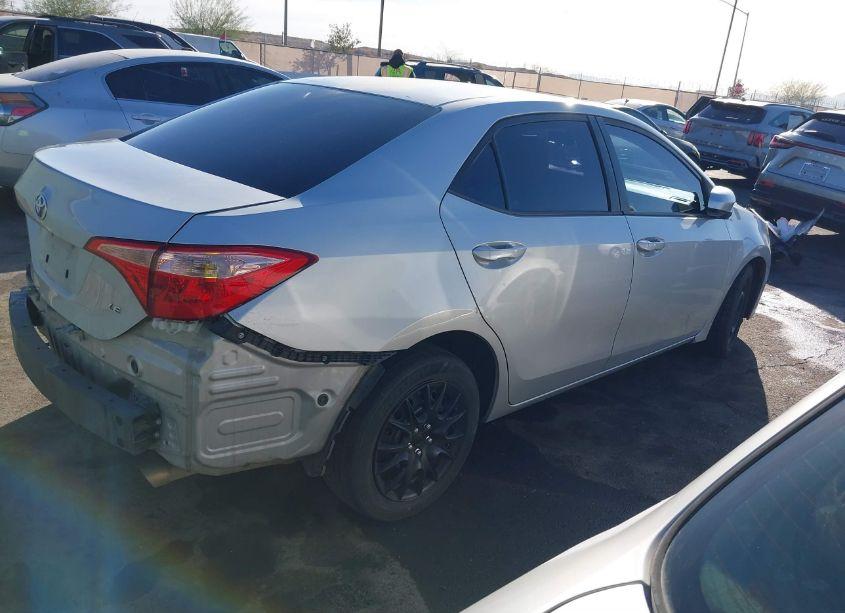 Photo 4 of 2017 Toyota Corolla LE (VIN 2T1BURHE0HC927597)