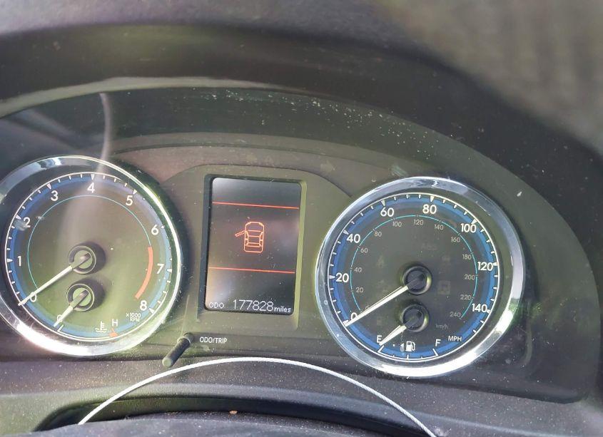 Photo 7 of 2017 Toyota Corolla LE (VIN 2T1BURHE0HC927597)