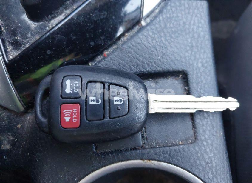 Photo 11 of 2017 Toyota Corolla LE (VIN 2T1BURHE0HC943279)