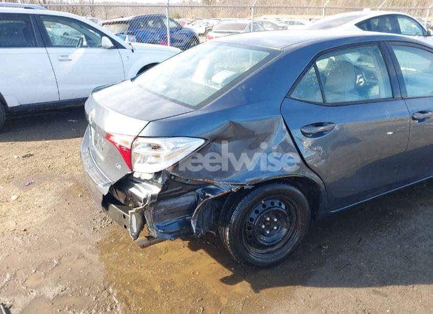 Photo 6 of 2017 Toyota Corolla LE (VIN 2T1BURHE0HC943279)