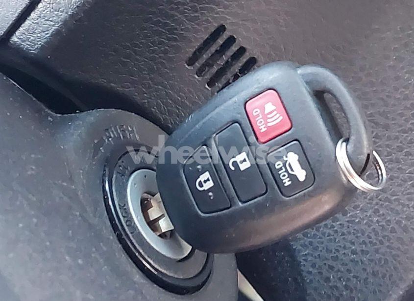 Photo 11 of 2017 Toyota Corolla LE (VIN 2T1BURHE0HC953763)