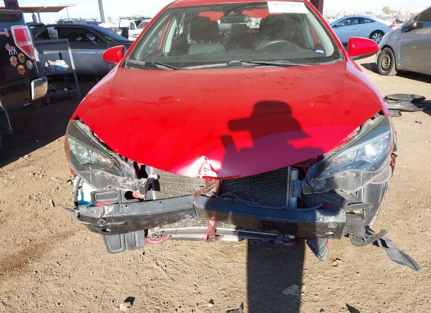 Photo 12 of 2018 Toyota Corolla LE (VIN 2T1BURHE0JC014344)