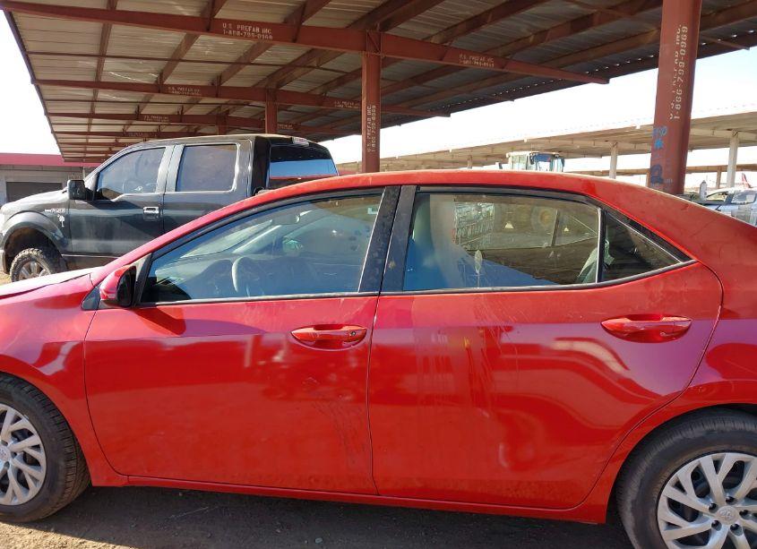 Photo 14 of 2018 Toyota Corolla LE (VIN 2T1BURHE0JC014344)