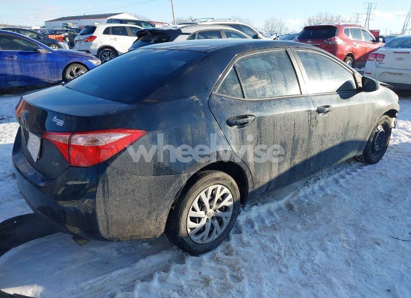 Photo 4 of 2018 Toyota Corolla LE (VIN 2T1BURHE0JC038921)