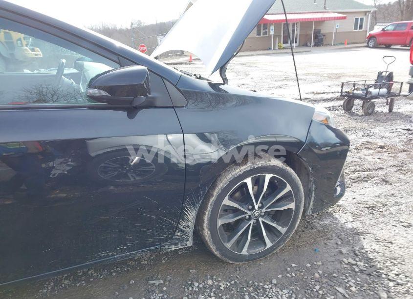 Photo 12 of 2018 Toyota Corolla SE (VIN 2T1BURHE0JC050681)