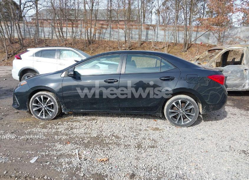 Photo 15 of 2018 Toyota Corolla SE (VIN 2T1BURHE0JC050681)