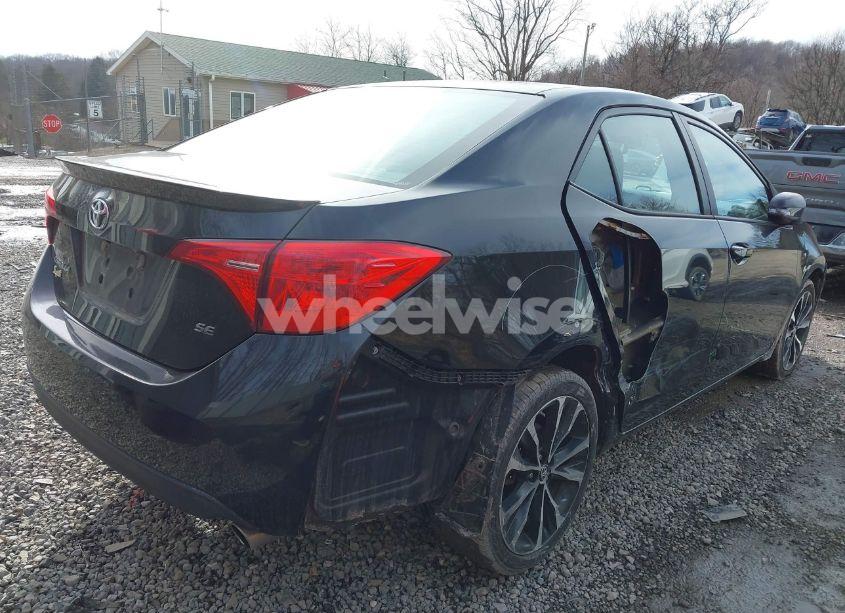 Photo 21 of 2018 Toyota Corolla SE (VIN 2T1BURHE0JC050681)