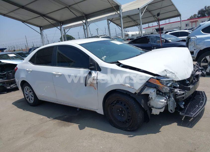 Photo 14 of 2018 Toyota Corolla LE (VIN 2T1BURHE0JC050910)