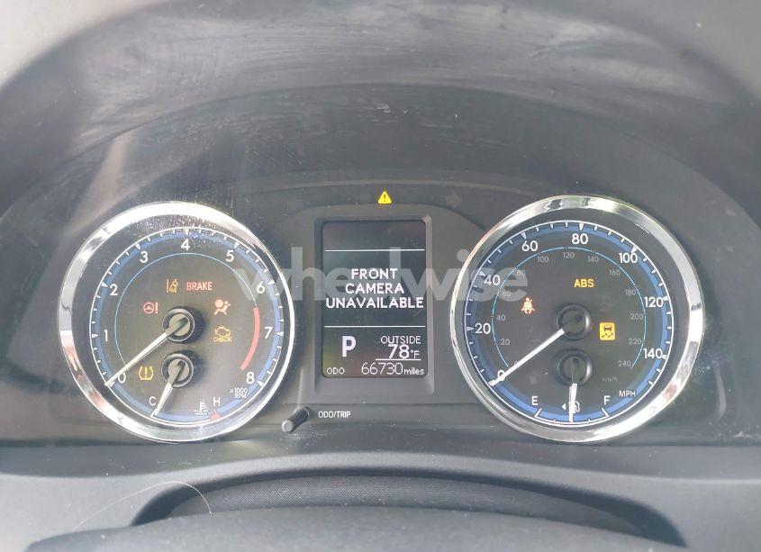 Photo 7 of 2018 Toyota Corolla LE (VIN 2T1BURHE0JC050910)