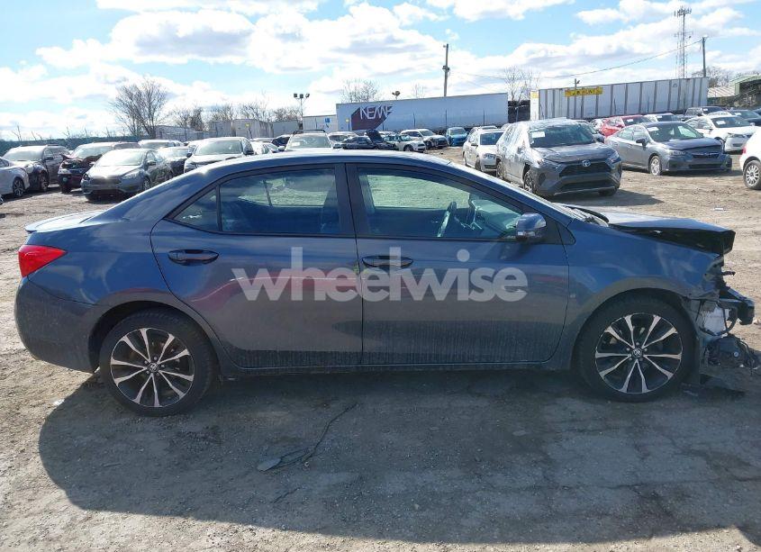 Photo 14 of 2018 Toyota Corolla XSE (VIN 2T1BURHE0JC052320)