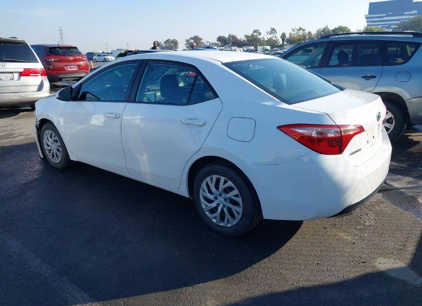 Photo 3 of 2018 Toyota Corolla LE (VIN 2T1BURHE0JC055511)