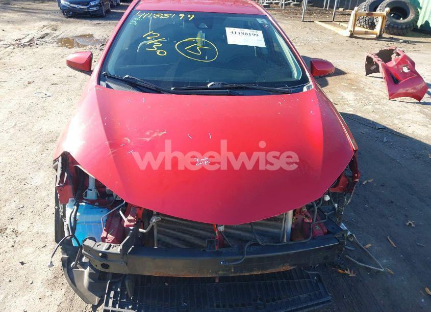 Photo 13 of 2018 Toyota Corolla LE (VIN 2T1BURHE0JC057999)