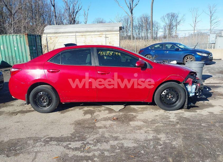 Photo 14 of 2018 Toyota Corolla LE (VIN 2T1BURHE0JC057999)