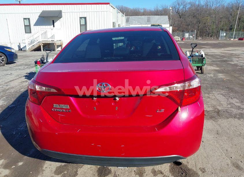 Photo 17 of 2018 Toyota Corolla LE (VIN 2T1BURHE0JC057999)