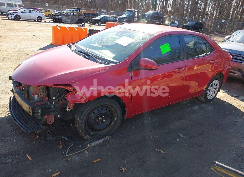 Photo 2 of 2018 Toyota Corolla LE (VIN 2T1BURHE0JC057999)