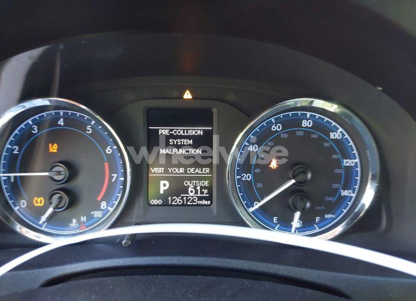 Photo 7 of 2018 Toyota Corolla LE (VIN 2T1BURHE0JC057999)