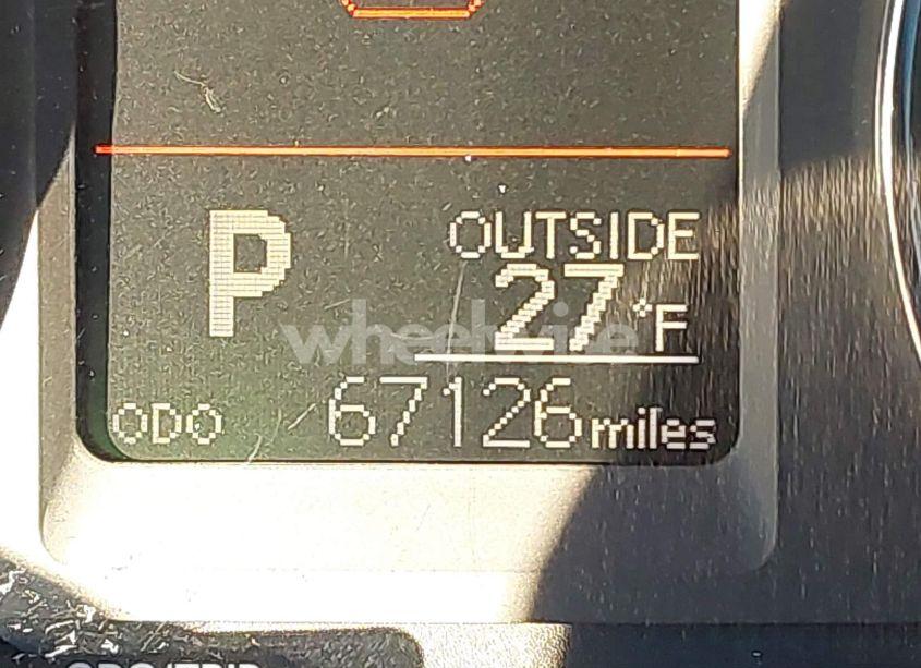 Photo 7 of 2018 Toyota Corolla LE (VIN 2T1BURHE0JC059154)