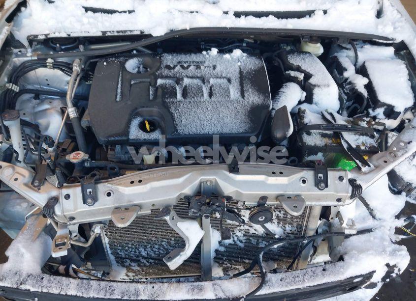 Photo 10 of 2018 Toyota Corolla LE (VIN 2T1BURHE0JC062197)