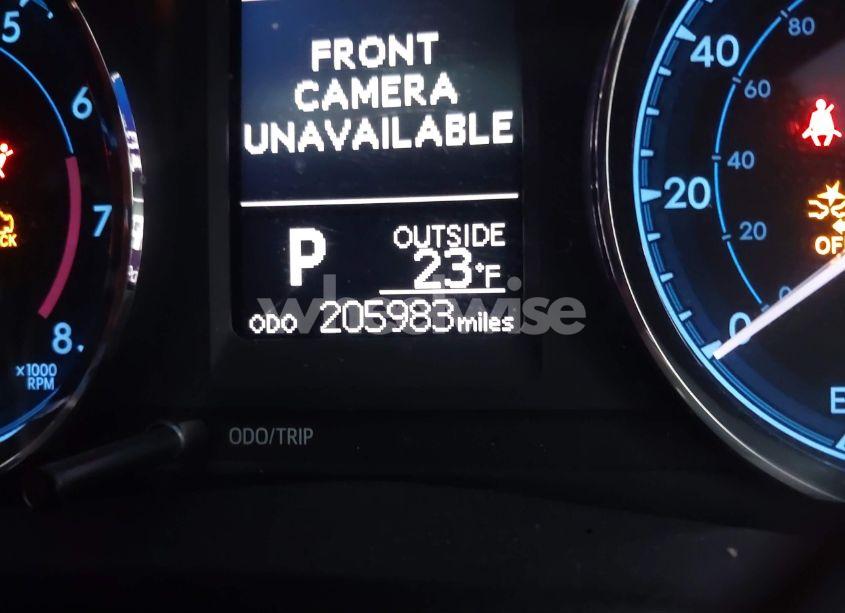 Photo 7 of 2018 Toyota Corolla LE (VIN 2T1BURHE0JC062197)