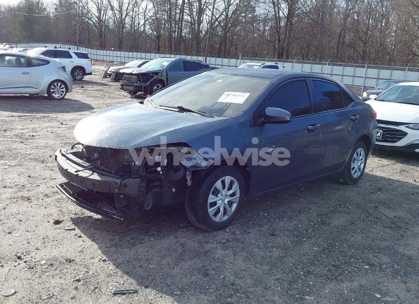 Photo 2 of 2018 Toyota Corolla L (VIN 2T1BURHE0JC068646)