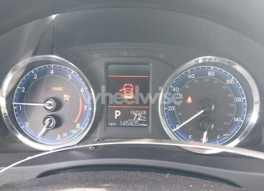 Photo 7 of 2018 Toyota Corolla LE (VIN 2T1BURHE0JC069246)