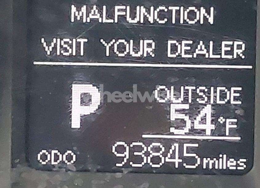 Photo 16 of 2018 Toyota Corolla LE (VIN 2T1BURHE0JC071644)