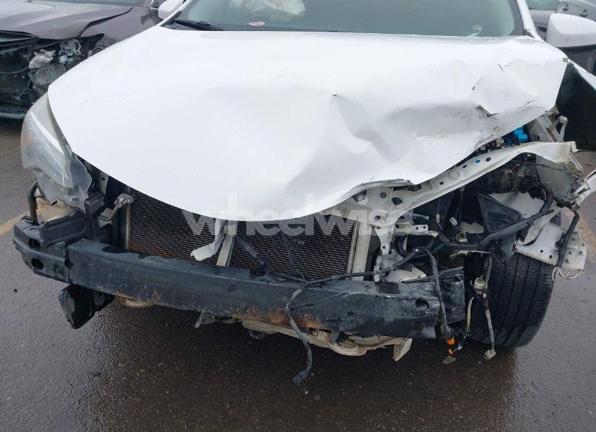 Photo 19 of 2018 Toyota Corolla LE (VIN 2T1BURHE0JC071644)