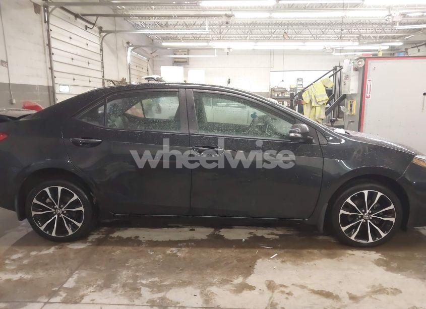 Photo 14 of 2018 Toyota Corolla L/LE/XLE/SE/XSE (VIN 2T1BURHE0JC072213)