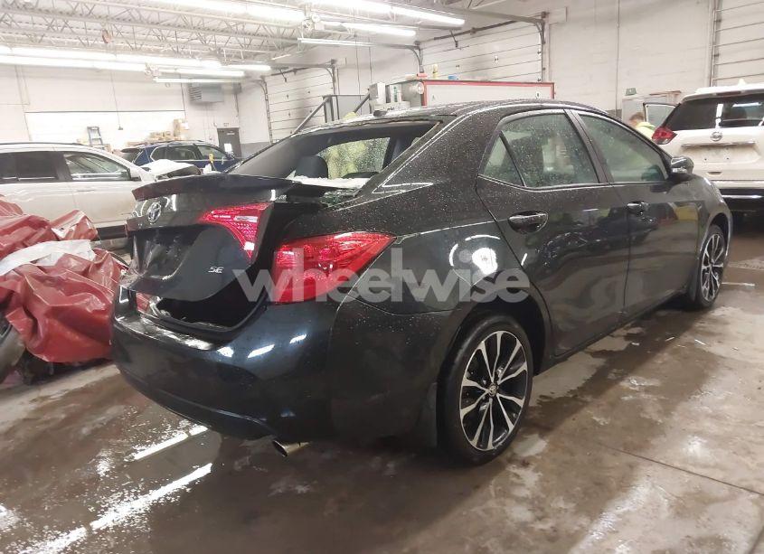 Photo 4 of 2018 Toyota Corolla L/LE/XLE/SE/XSE (VIN 2T1BURHE0JC072213)