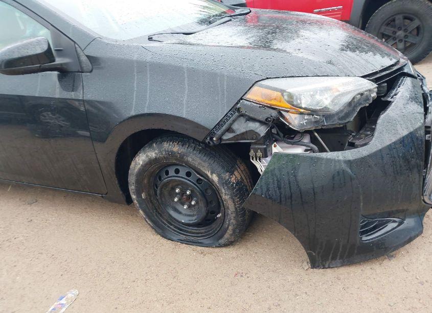 Photo 18 of 2018 Toyota Corolla LE (VIN 2T1BURHE0JC076391)