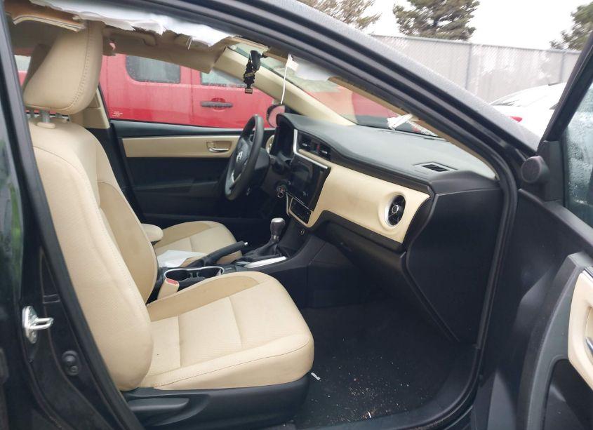 Photo 5 of 2018 Toyota Corolla LE (VIN 2T1BURHE0JC076391)