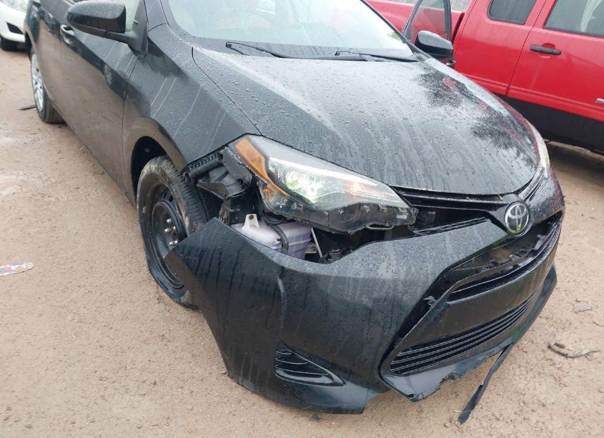 Photo 6 of 2018 Toyota Corolla LE (VIN 2T1BURHE0JC076391)