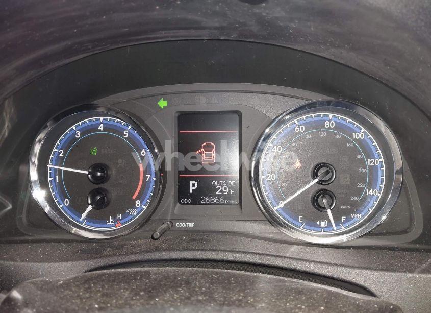 Photo 7 of 2018 Toyota Corolla LE (VIN 2T1BURHE0JC089108)