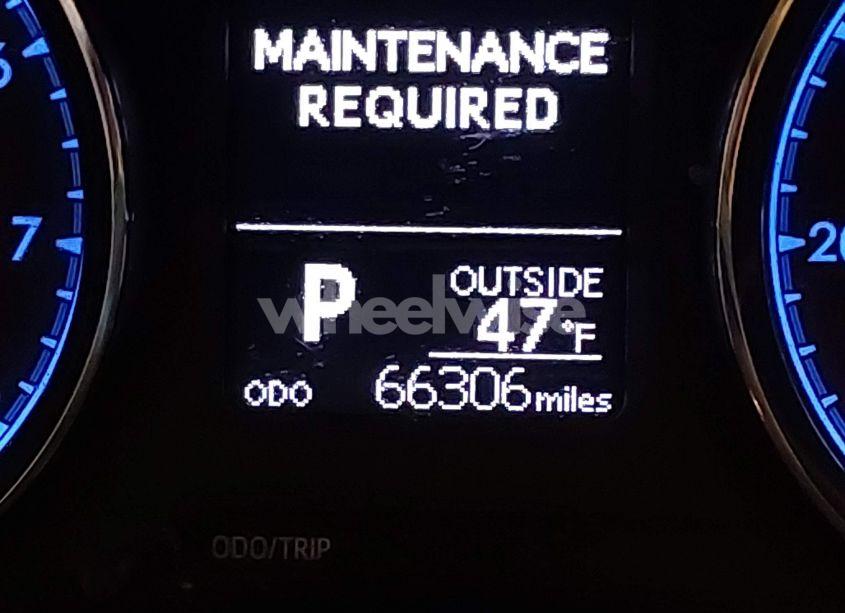 Photo 15 of 2018 Toyota Corolla L/LE/XLE/SE/XSE (VIN 2T1BURHE0JC106540)