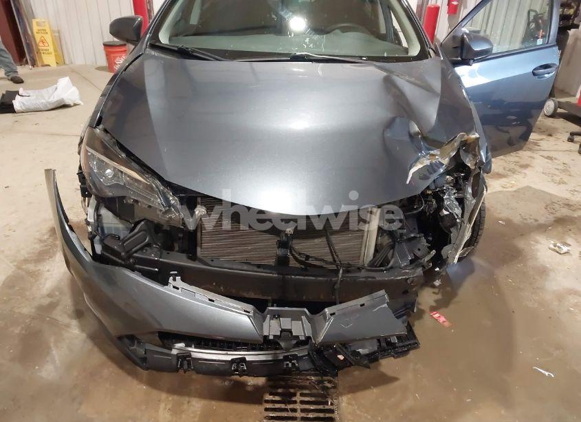 Photo 6 of 2018 Toyota Corolla L/LE/XLE/SE/XSE (VIN 2T1BURHE0JC106540)