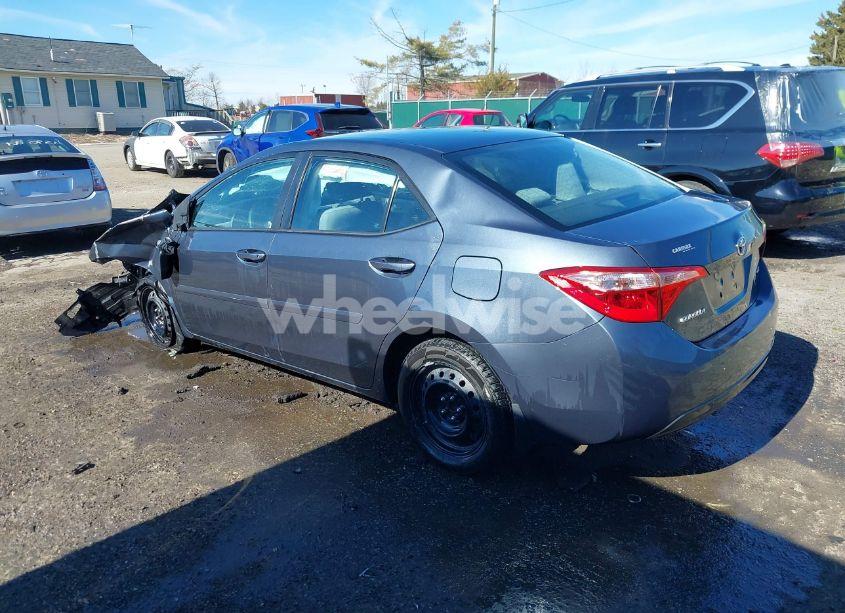 Photo 3 of 2018 Toyota Corolla LE (VIN 2T1BURHE0JC108367)