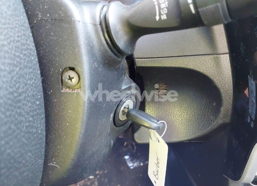 Photo 11 of 2018 Toyota Corolla LE (VIN 2T1BURHE0JC114007)