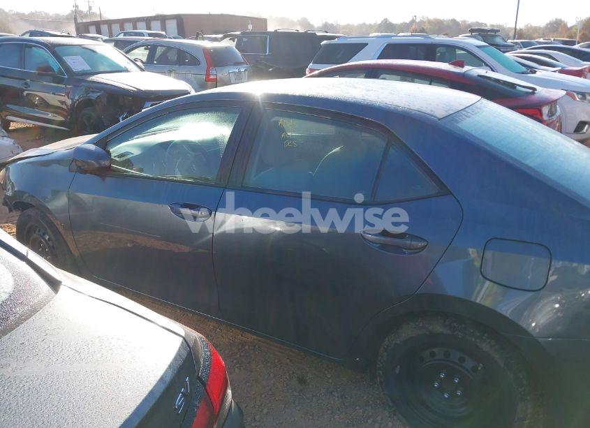 Photo 14 of 2018 Toyota Corolla LE (VIN 2T1BURHE0JC114007)