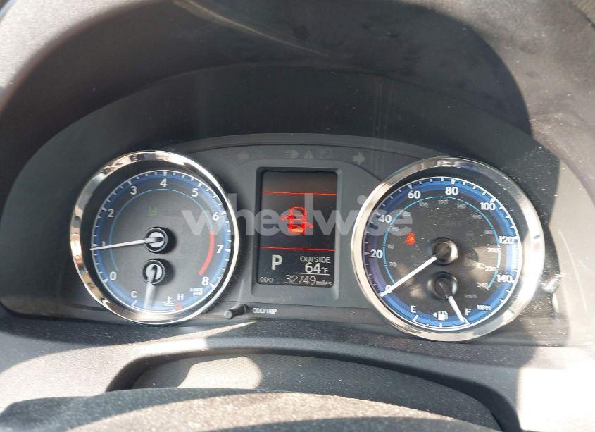 Photo 7 of 2018 Toyota Corolla LE (VIN 2T1BURHE0JC117814)