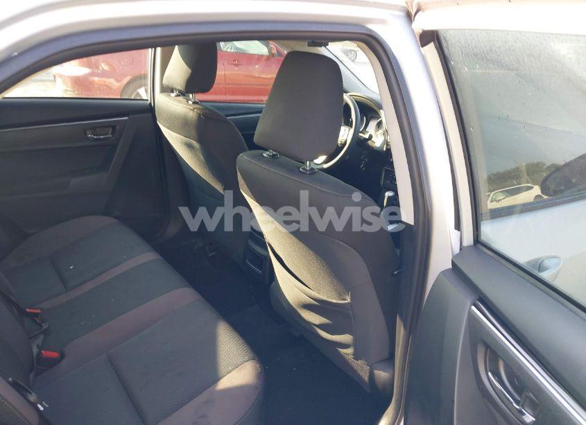 Photo 8 of 2018 Toyota Corolla LE (VIN 2T1BURHE0JC117814)