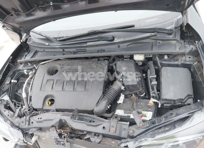 Photo 10 of 2018 Toyota Corolla LE (VIN 2T1BURHE0JC965594)