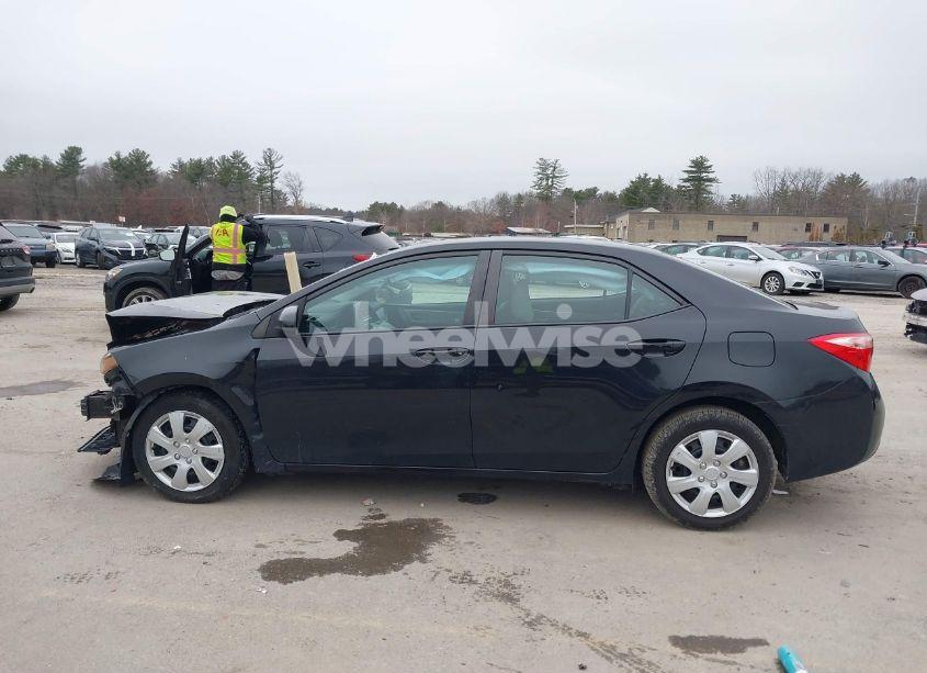 Photo 15 of 2018 Toyota Corolla LE (VIN 2T1BURHE0JC965594)
