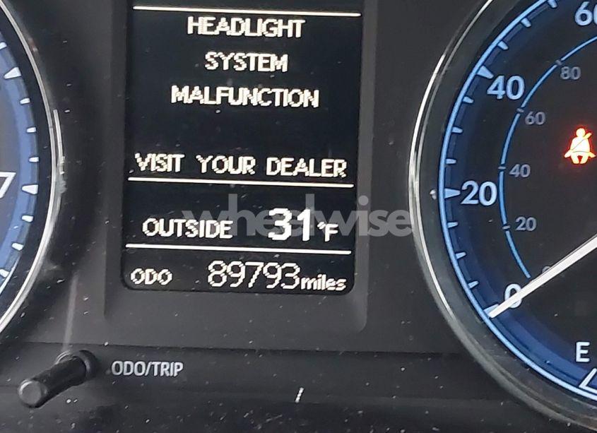 Photo 16 of 2018 Toyota Corolla LE (VIN 2T1BURHE0JC965594)