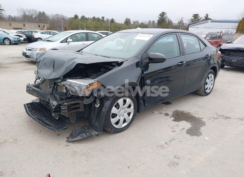 Photo 2 of 2018 Toyota Corolla LE (VIN 2T1BURHE0JC965594)