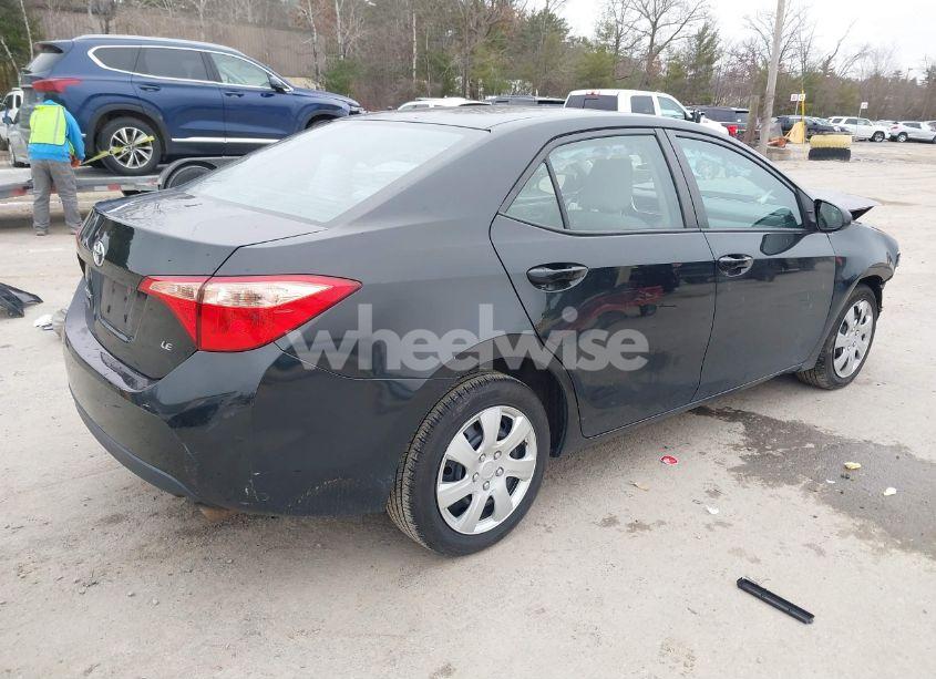Photo 4 of 2018 Toyota Corolla LE (VIN 2T1BURHE0JC965594)