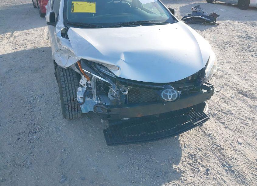 Photo 6 of 2018 Toyota Corolla L (VIN 2T1BURHE0JC970472)