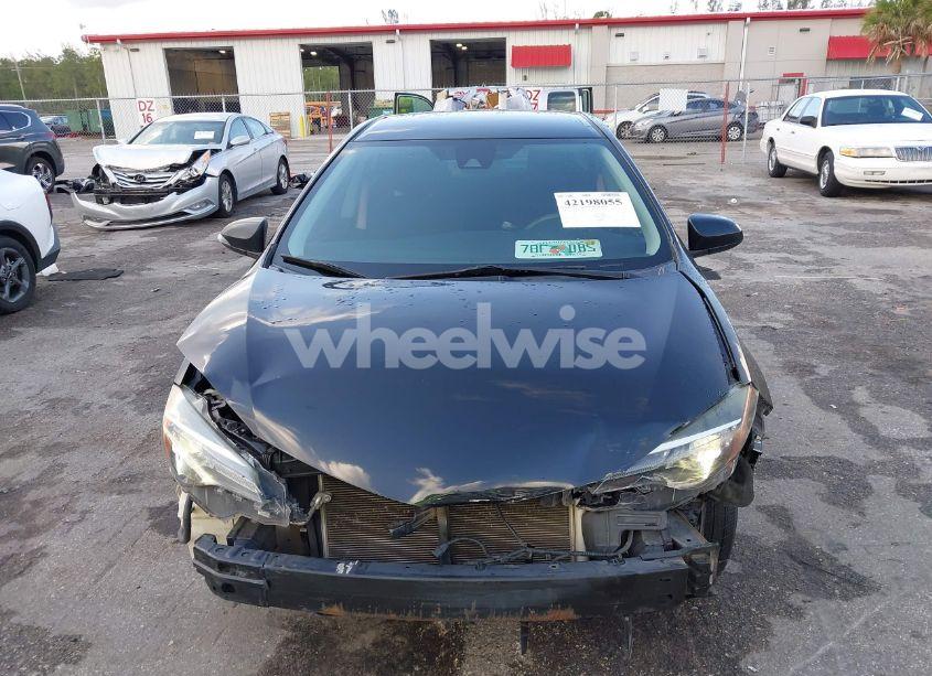 Photo 12 of 2018 Toyota Corolla LE (VIN 2T1BURHE0JC973310)