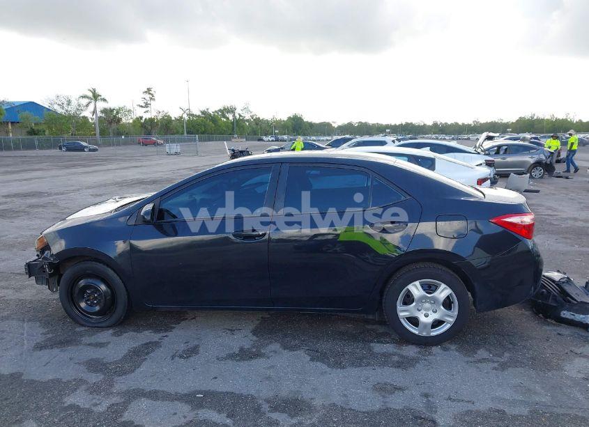 Photo 14 of 2018 Toyota Corolla LE (VIN 2T1BURHE0JC973310)