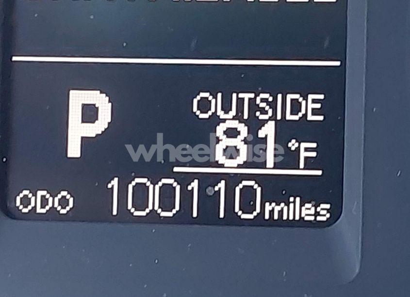 Photo 15 of 2018 Toyota Corolla LE (VIN 2T1BURHE0JC973310)